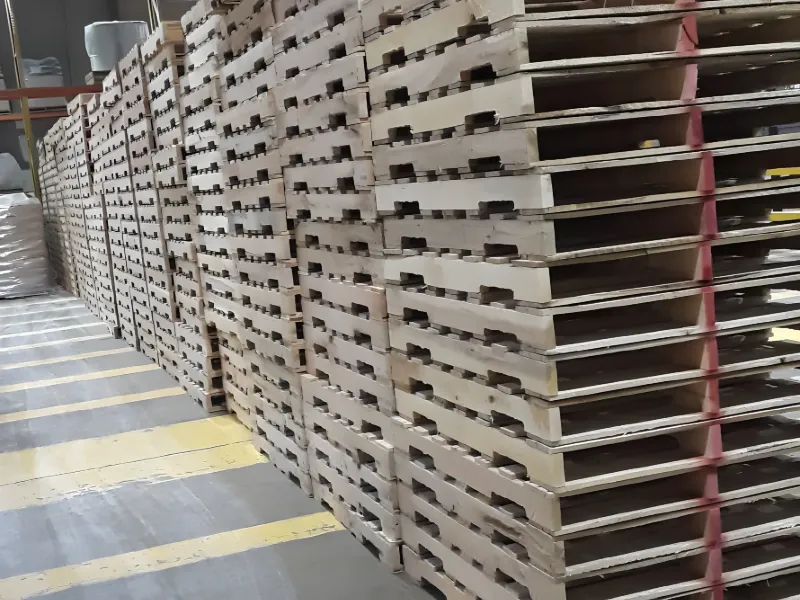 New and refurbished wood pallets for sale in Orlando, Florida