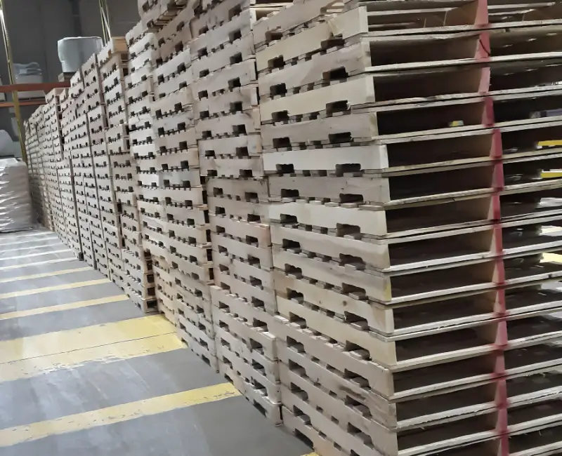 We Buy Used Pallets